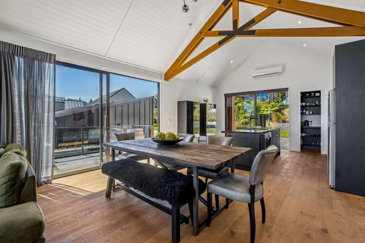 19 Hackett Road Jacks Point_6