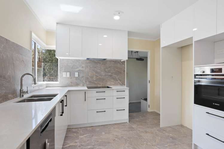 96a Kervil Avenue Te Atatu Peninsula_6