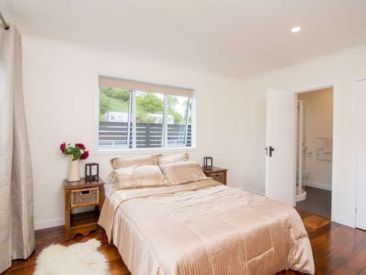 57 Montreal Road Toi Toi_9