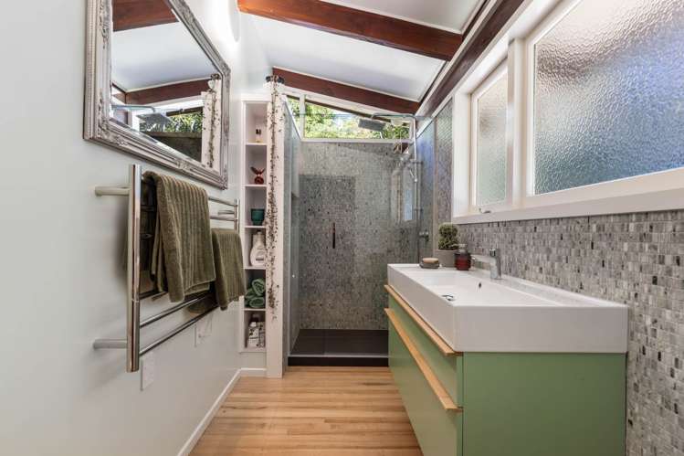 865 West Coast Road Oratia_11