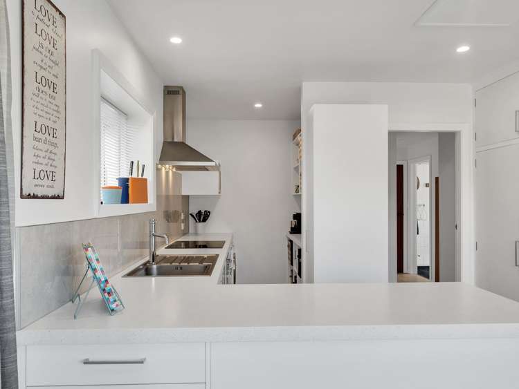 2/100 Conway Street Somerfield_7