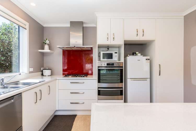10 Larsen Crescent Tawa_7