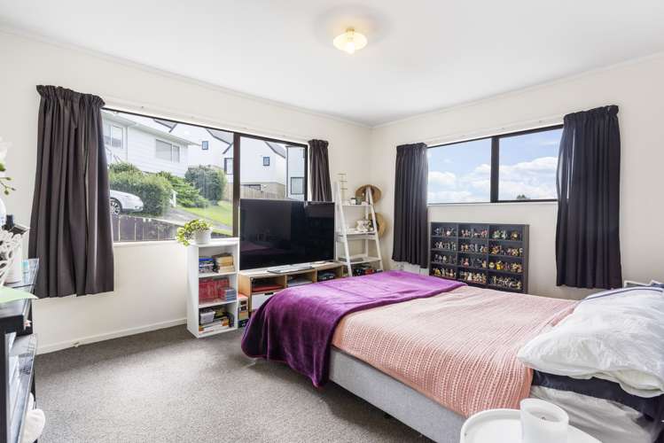 1/51 Greenvalley Rise Glenfield_8