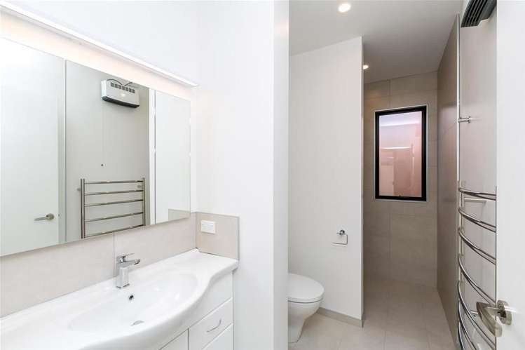 39 Buller Street New Plymouth Central_19