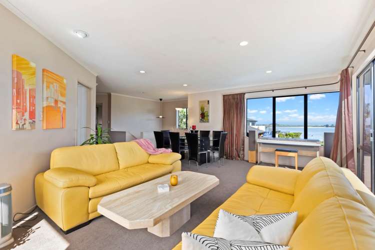 1 Gleneagles Grove Wattle Downs_10