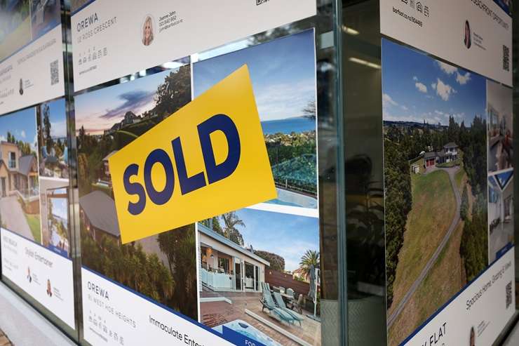 The Rawene Avenue trophy home that sold earlier this year for $28m - <img0m above what it sold for in 2020. Photo / Supplied