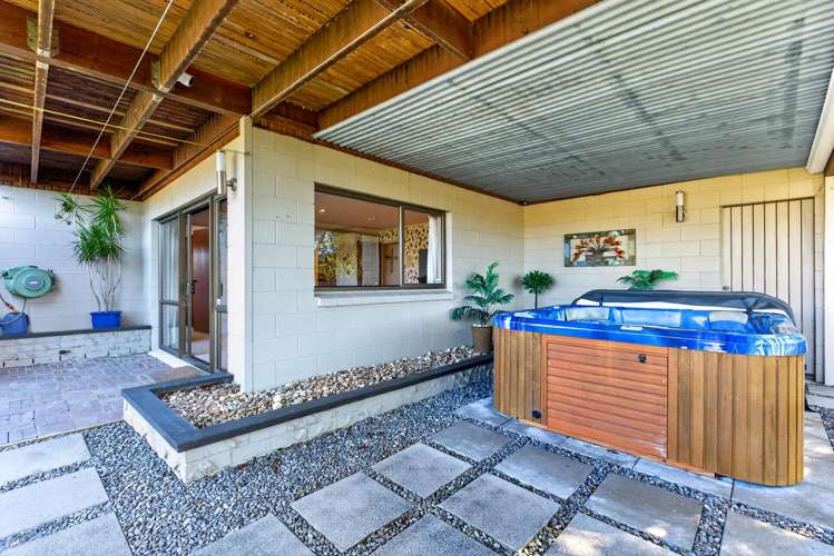4 Valdese Rise Browns Bay_12
