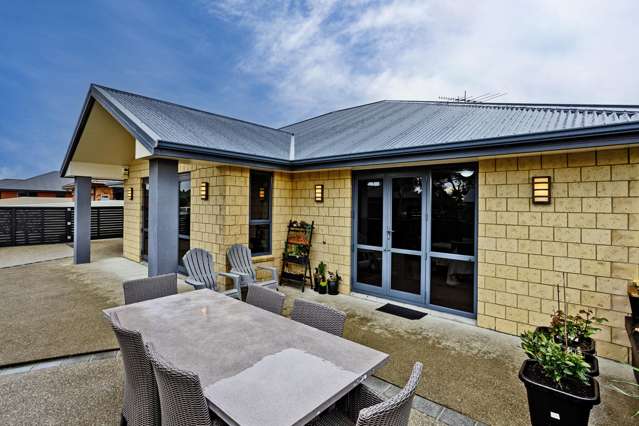 53 Hoffman Court Waikiwi_1