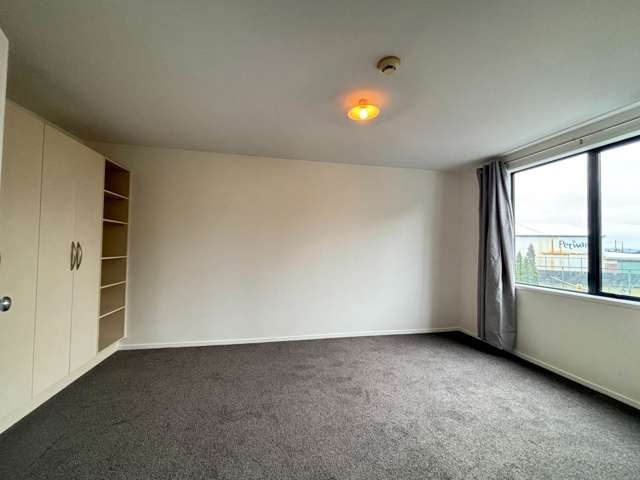 1/68 Mountain Road Mt Wellington_3