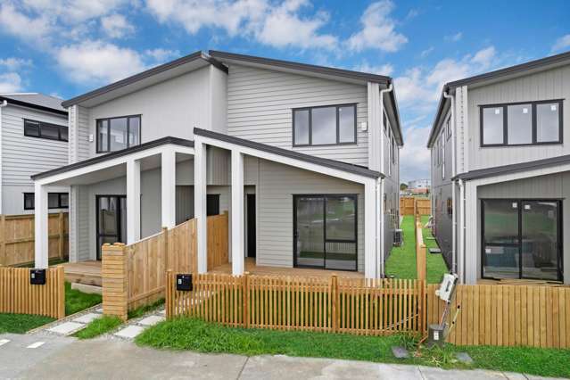Brand New 4-Bedroom Duplex in Thriving Drury –...