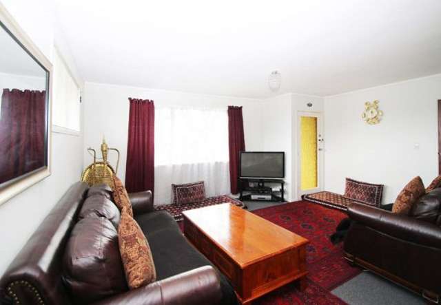 1/7 Seakens Way Glen Eden_2