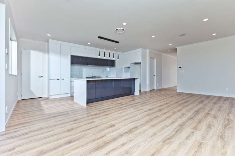 100 Colonial Drive Silverdale_13