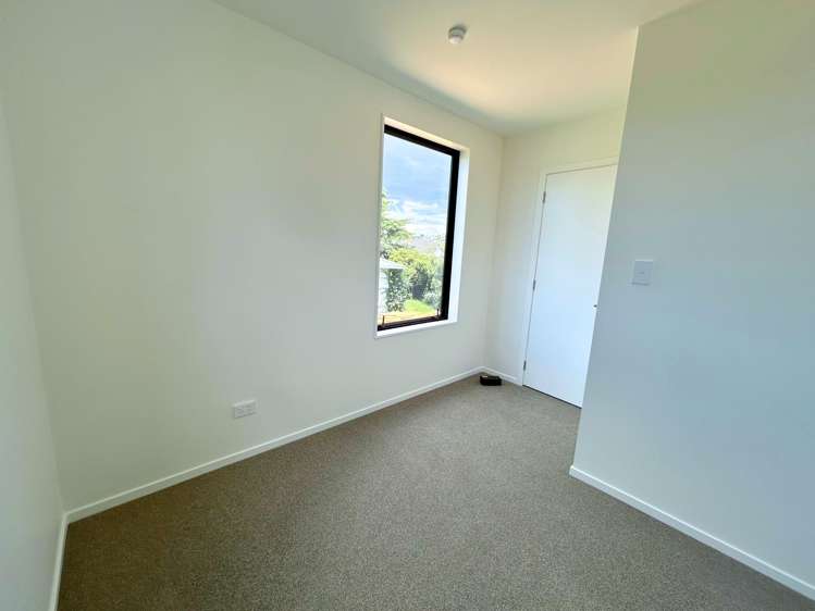 10 & 12 Humphreys Place Mangere_10