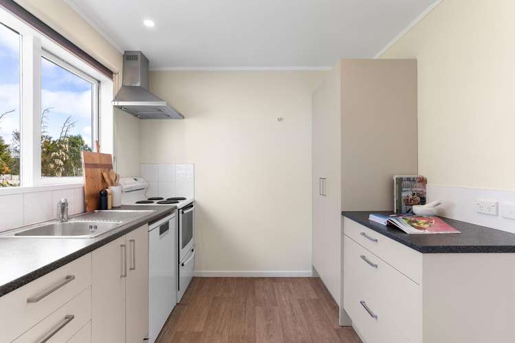 2 Ladbrooke Drive_4