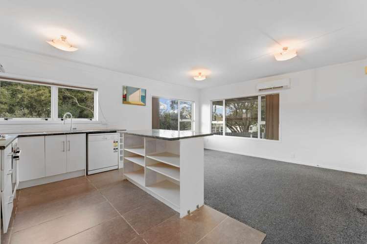 4/304 Great North Road Henderson_3