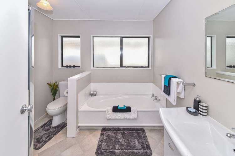 6 Greenhaven Avenue Opaheke_10