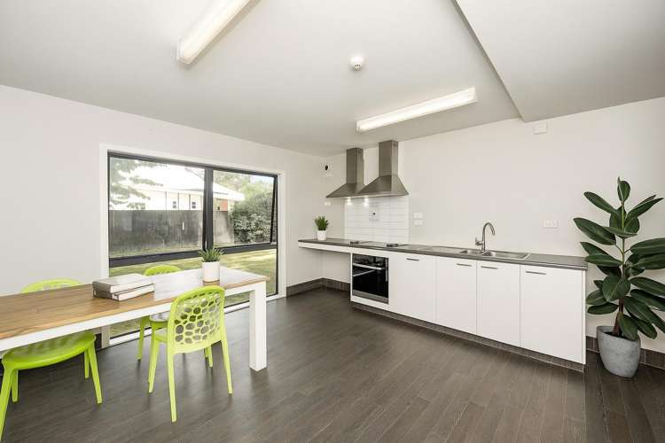 1/3 May Road Mangere East_6