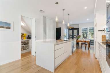 4 Catalina Bay Drive_1