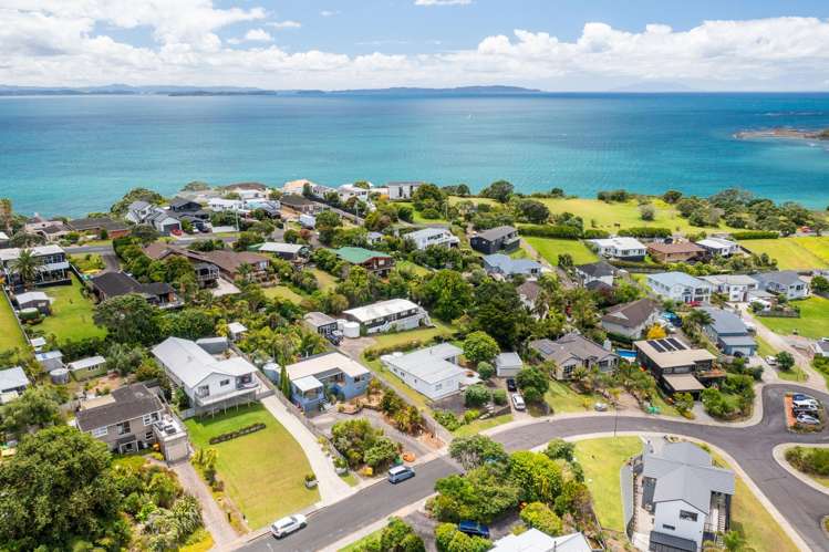 15 Kotanui Avenue Army Bay_40