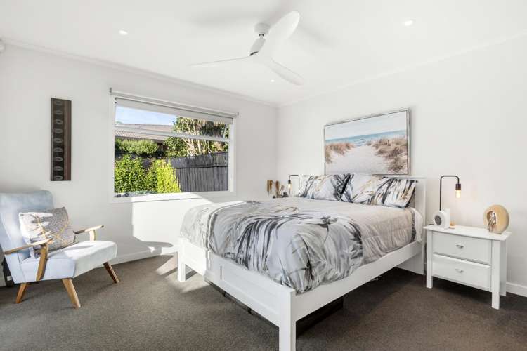 25 Catalina Crescent Forrest Hill_12