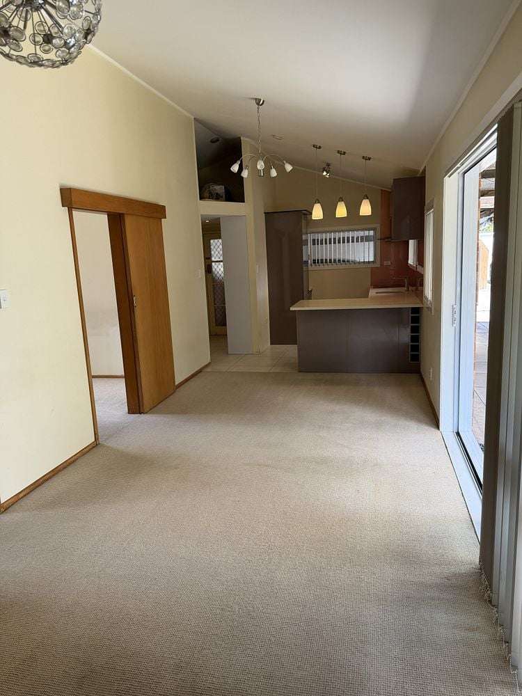 1/6 Alana Place Mount Wellington_3