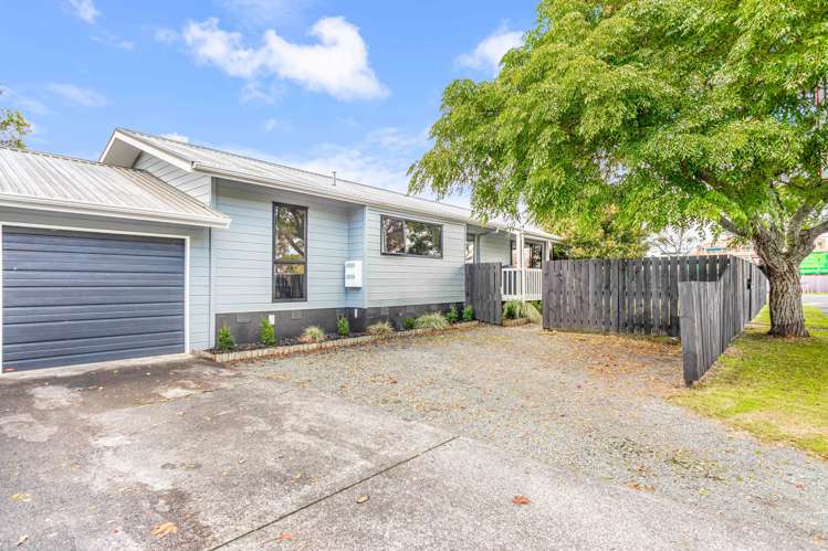 2/1 Redlands Grove_0