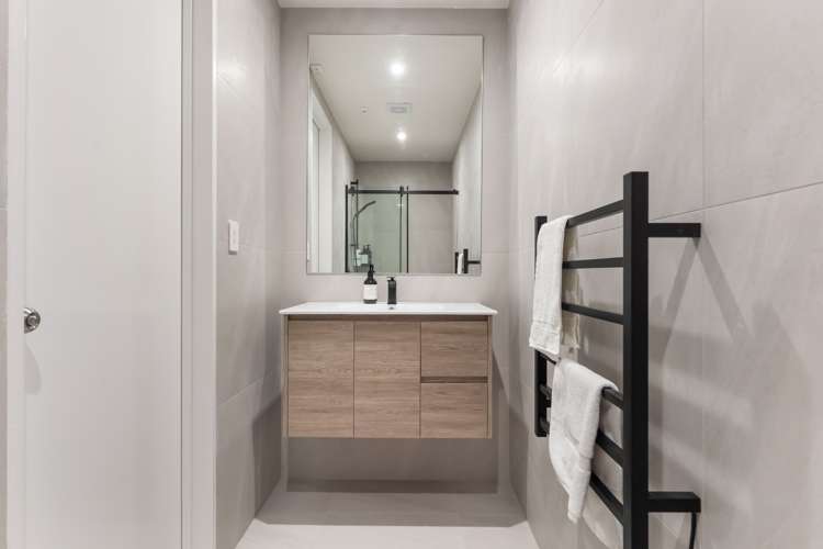 Room 4/302 Te Irirangi Drive 10673_6