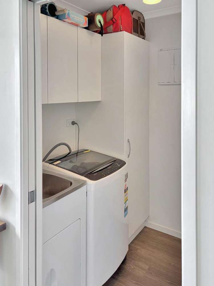 8 Christie Crescent 10484_8
