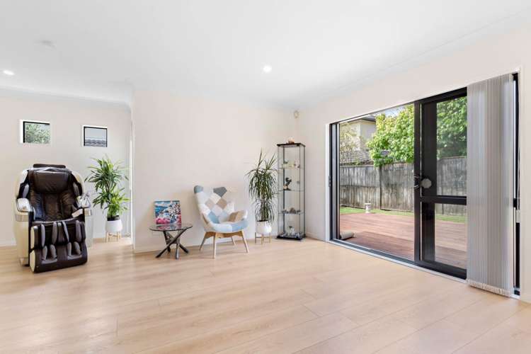 7 Oakville Avenue Flat Bush_22