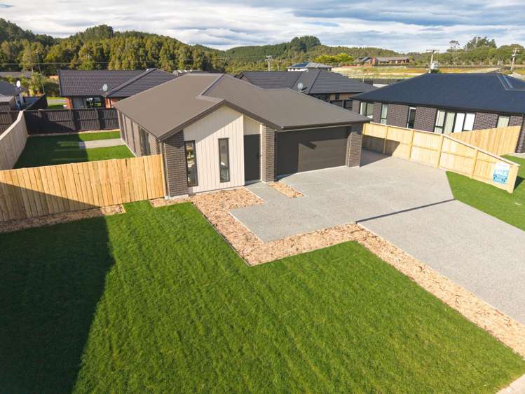 51 Ashley Drive Paroa_33