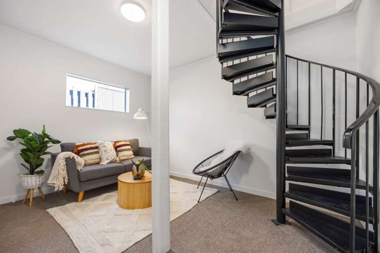 3/60 Hutton Street_0