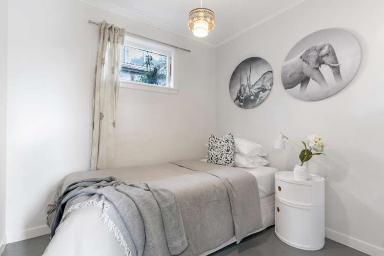 191 Glengarry Road Glen Eden_11