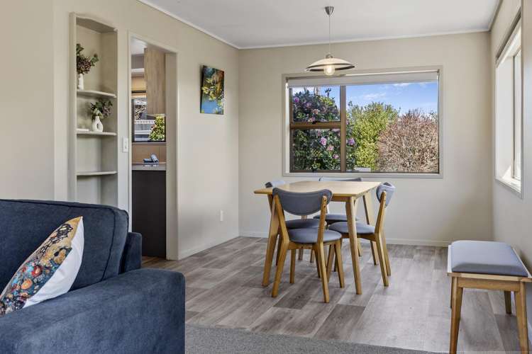 2/7 Kathleen Place Rainbow Point_10