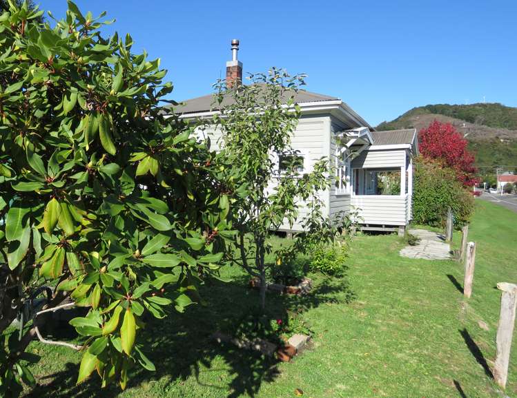 48 Victory Street Reefton_14