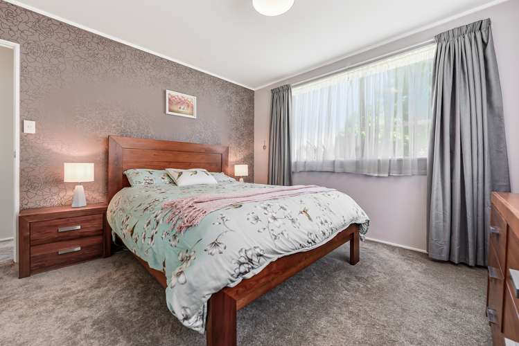 102 Oakfield Crescent Pukete_7