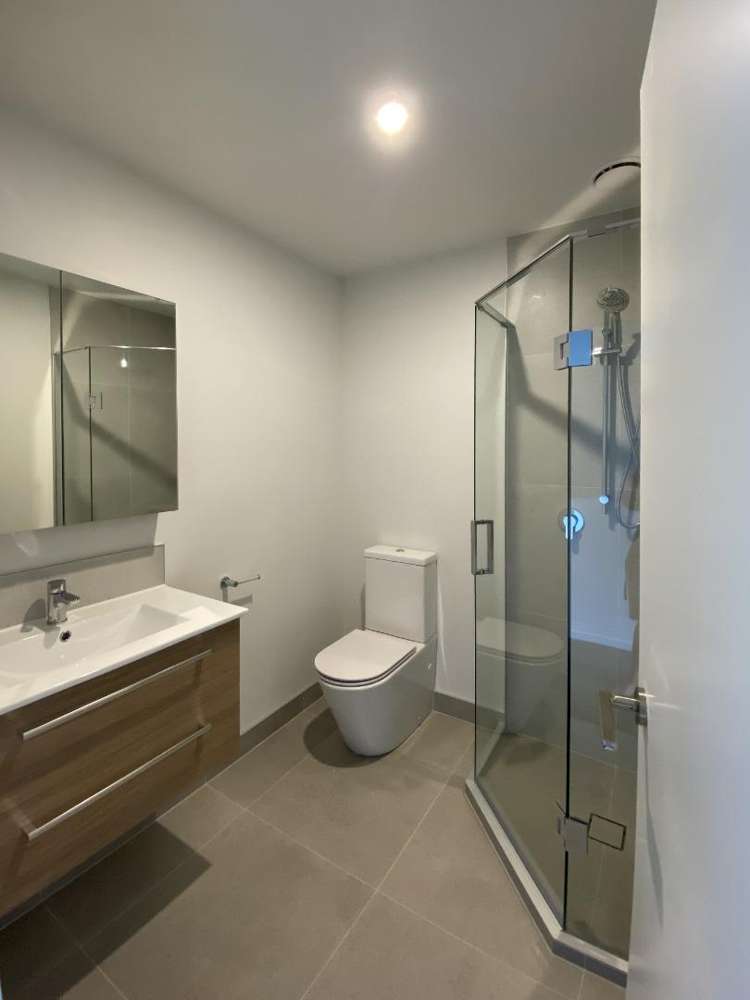 2/2 Sturges Avenue 10057_2