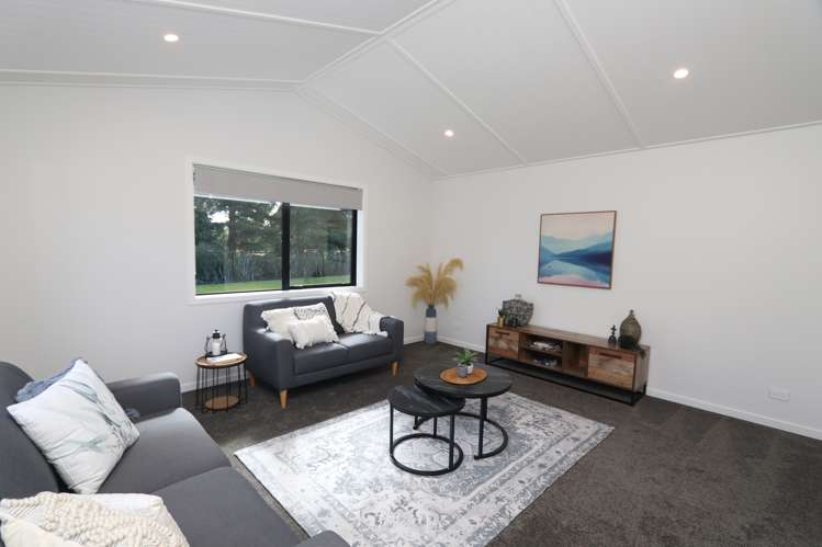 21 Redhaven Rise Netherby_10