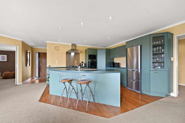 68 Wiltshire Drive Huntington_3