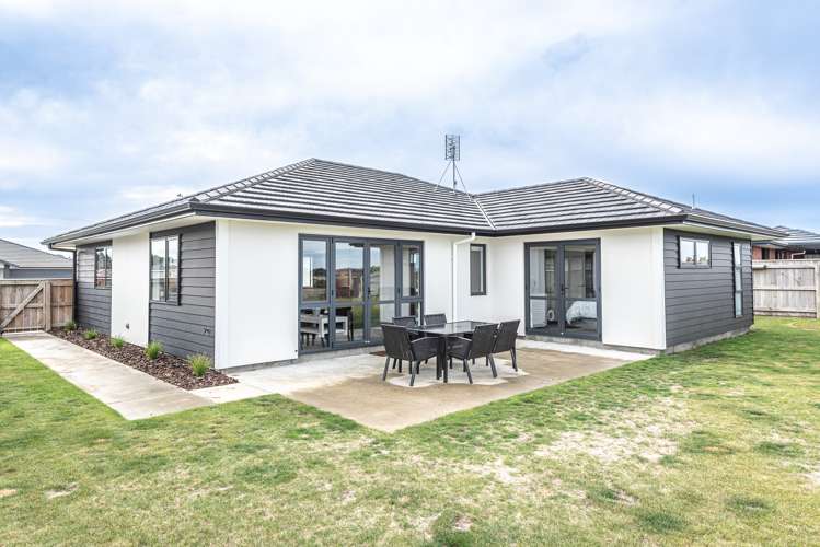 41 Magnolia Crescent Tawhero_7