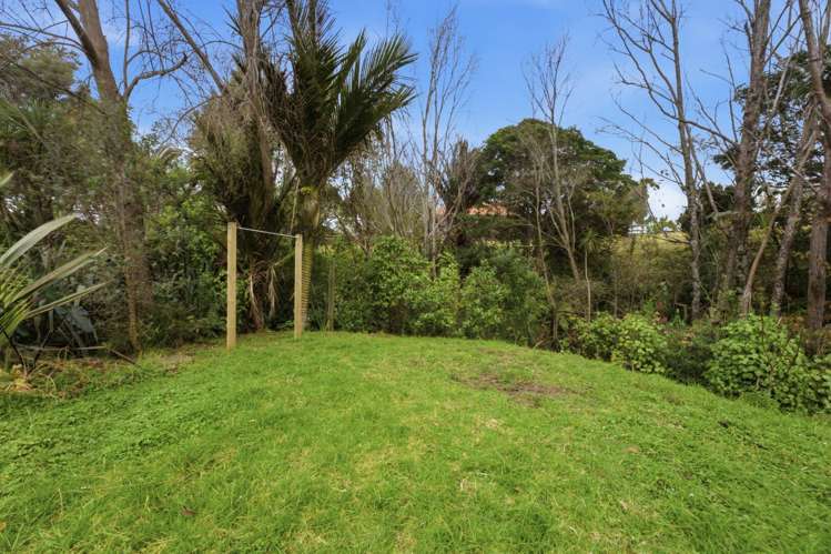 82 Wairau Road Oakura_23