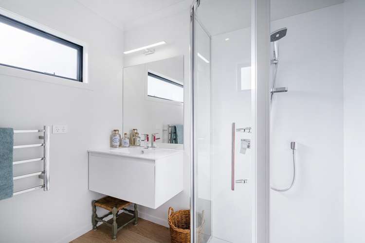 34 Motukorure Parade Cooks Beach_16