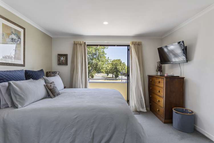 52 Gunner Drive Te Atatu Peninsula_16