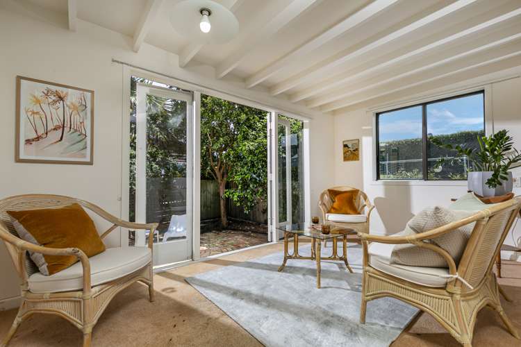 58 Williamson Avenue Belmont_10