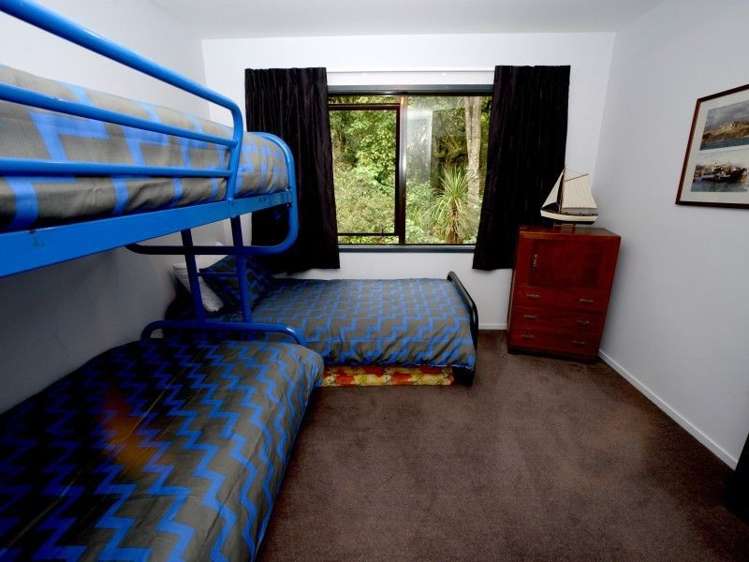 13 Kowhai Grove Akaroa_26