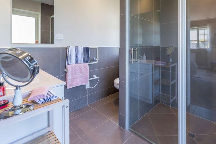 13 Grangewood Drive Lincoln_13