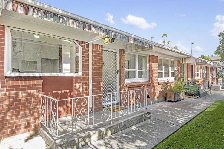 3/10a Haast Street_0