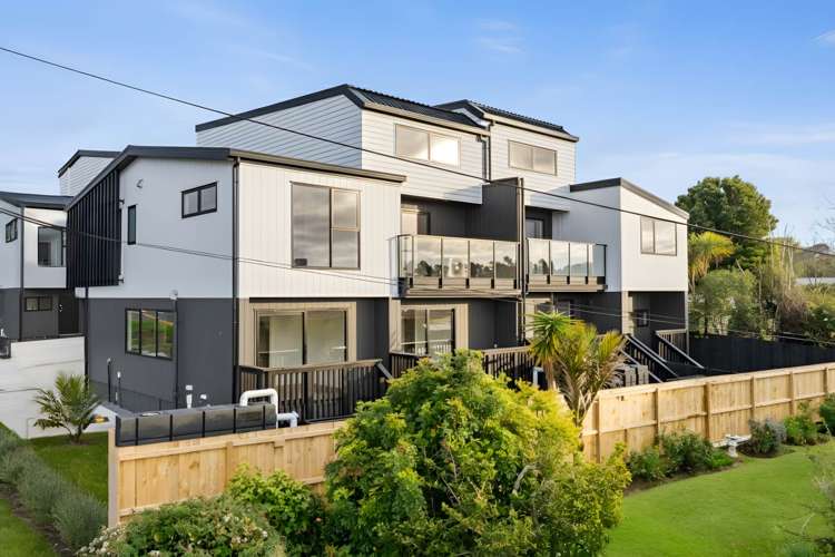 68 Triangle Road Massey_32