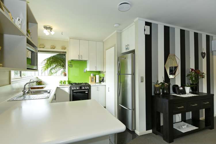 28 Coleridge Place Stoke_7