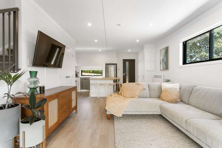 3/141 Wallace Road Mangere Bridge_2