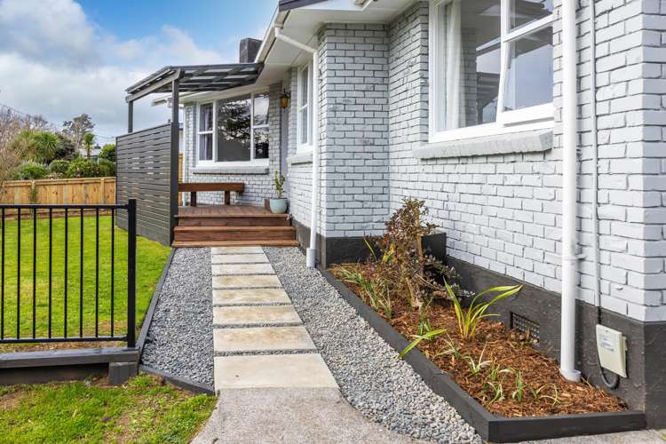 7 Manapouri Place Glenview_22